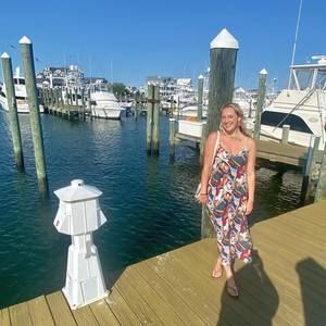 Meet your Posher, Alyssa